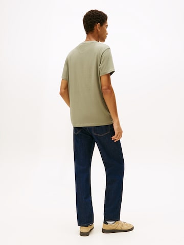 Tommy Jeans Koszulka 'ESSENTIAL' w kolorze zielony