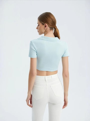 Hiccup Top 'Crop Top' | modra barva