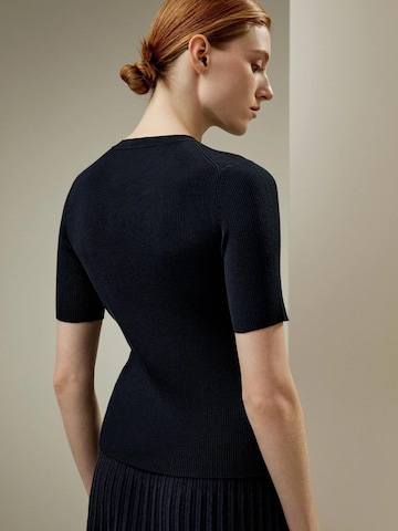 Lilysilk Shirt 'Essential Seidenstrick Oberteil' in Blauw