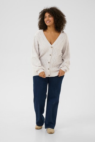 Cardigan 'Anita' KAFFE CURVE en gris