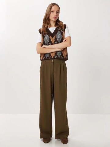 Wide Leg Pantalon à pince Happiness İstanbul en vert : devant