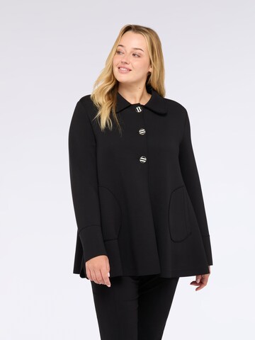 Cappotto invernale di Fiorella Rubino in nero