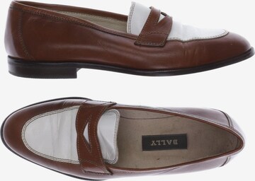 Bally Flats & Loafers in 37,5 in Brown: front