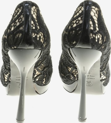 Alexander McQueen Pumps 38 in Schwarz