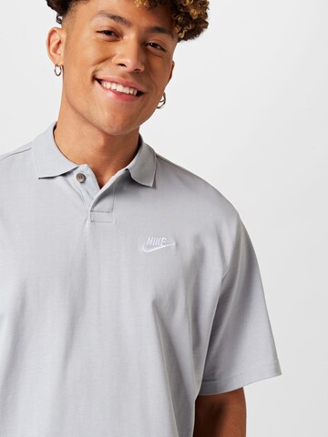 Nike Sportswear Shirt in Grey