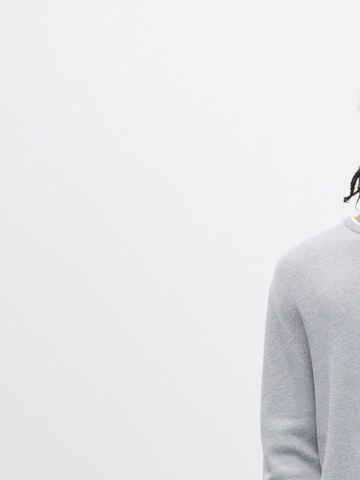 Bluză de molton de la Pull&Bear pe gri
