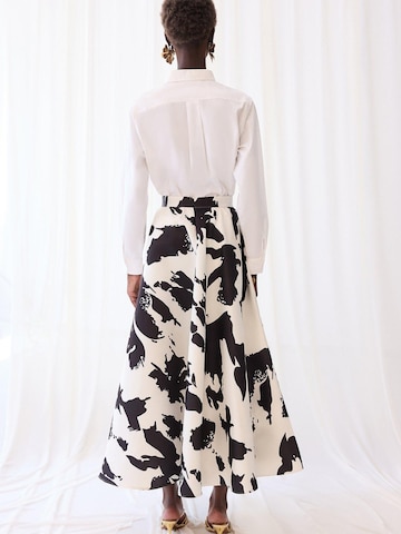 Touché Privé Skirt 'Patterned Satin Skirt' in Beige