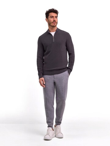 FALKE Sweater in Grey