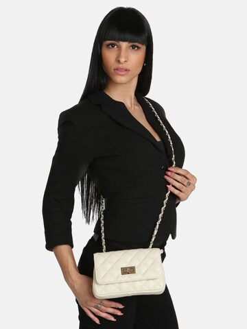 CHICCA BORSE Schoudertas in Beige: voorkant