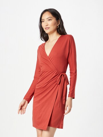 Robe 'Josephina' ABOUT YOU en rouge : devant