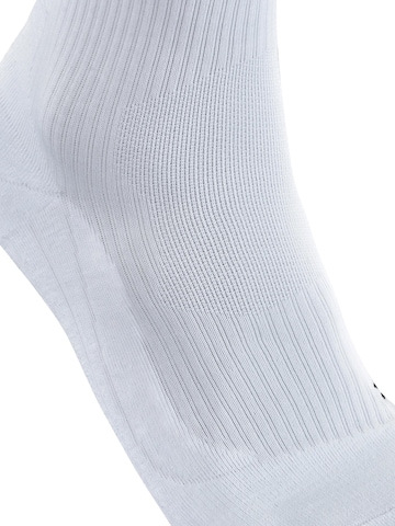 FALKE Athletic Socks 'TE4' in White