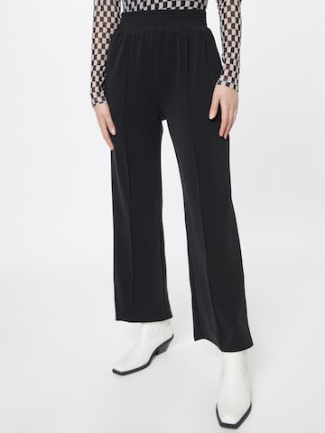 SISTERS POINT Boot cut Pants 'VIARA' in Black: front