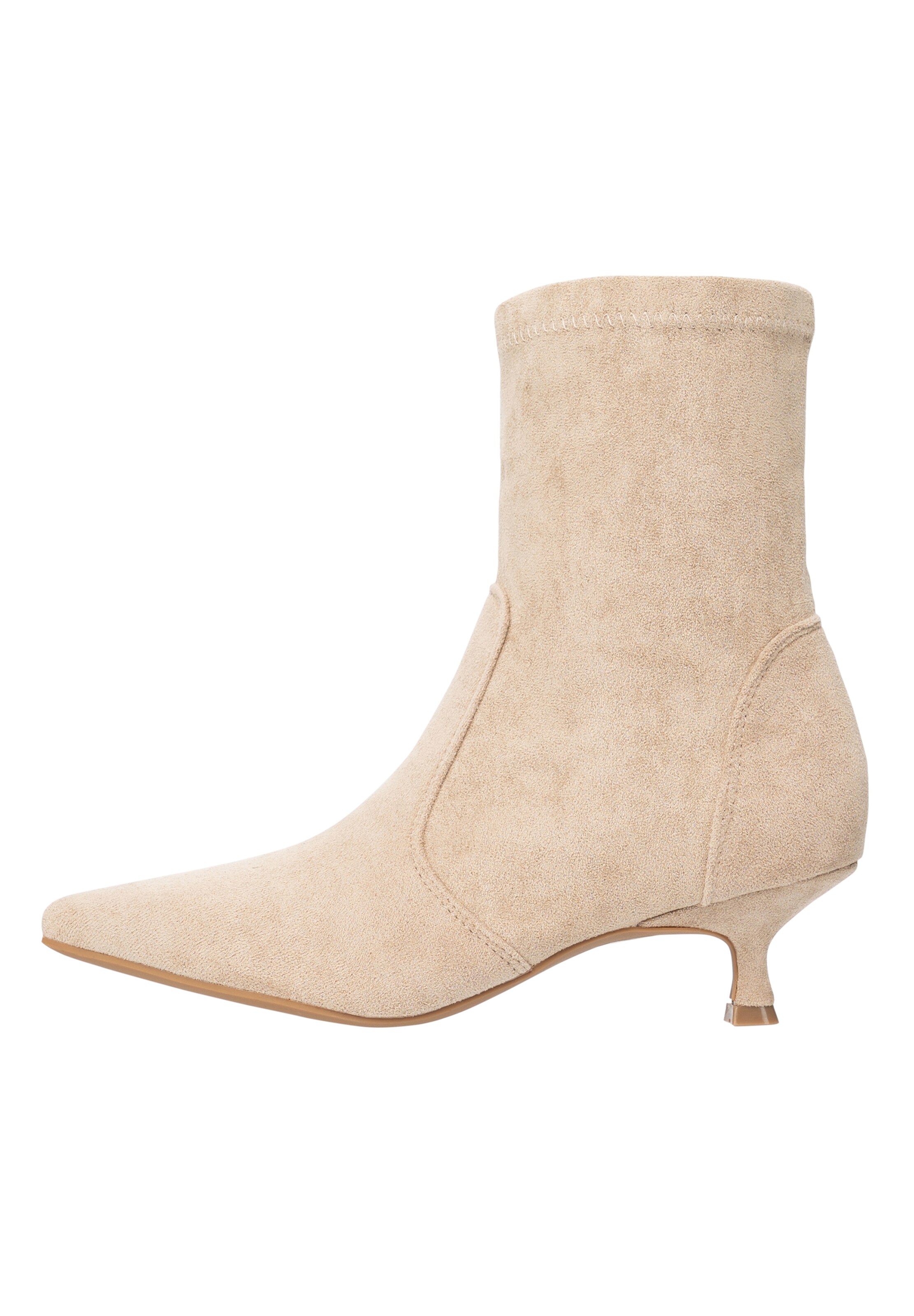 Salinyang Booties in Green