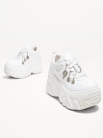 Bershka Platform trainers in White