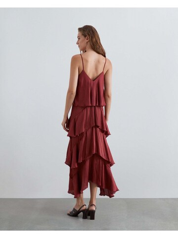 Scalpers Kleid in Rot