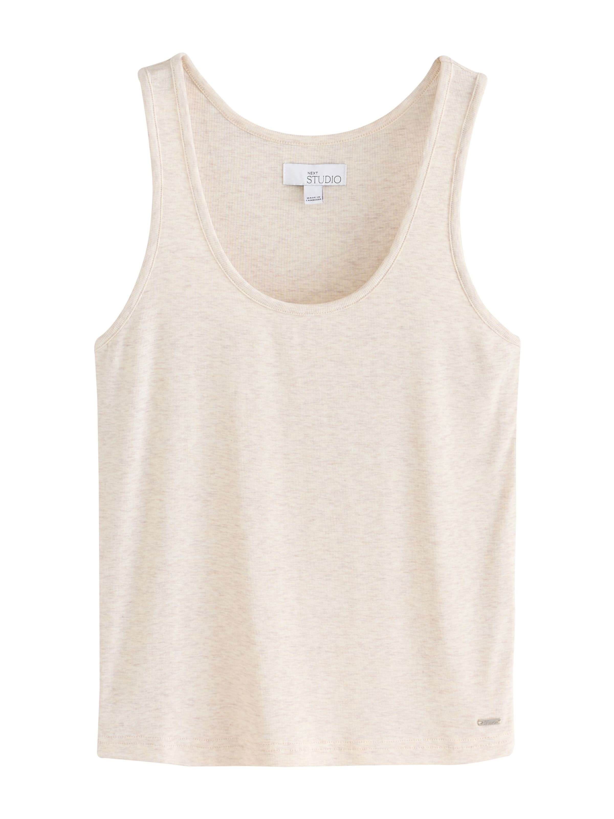 Next Shorty in Beige