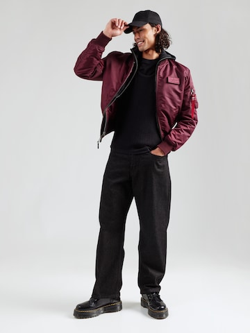 ALPHA INDUSTRIES Демисезонная куртка в Красный