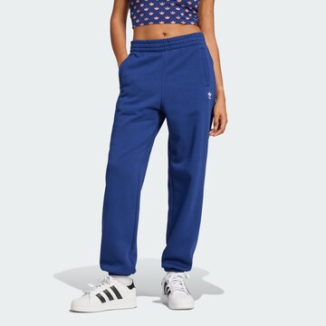 Tapered Pantaloni 'Essentials' di ADIDAS ORIGINALS in blu: frontale