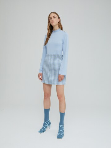 EDITED Shirt 'Juniper' in Blauw