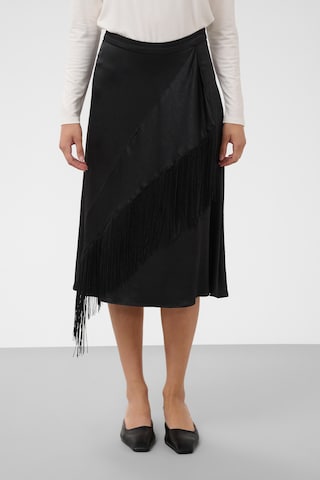 SOAKED IN LUXURY Rok 'Mirabella Aragat' in Zwart: voorkant