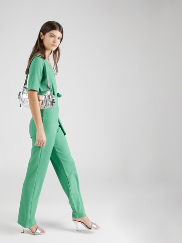 SISTERS POINT Jumpsuit 'EGINA' i grön
