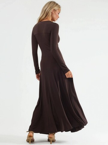 Qu Style Dress 'Maxi' in Brown