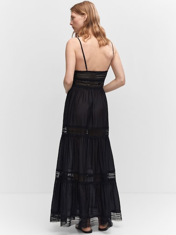 MANGO Letní šaty 'Elena' – černá
