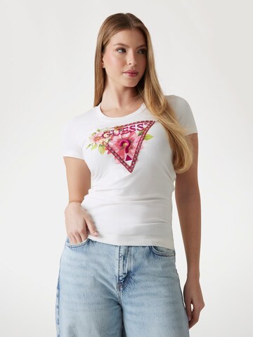 T-shirt GUESS en blanc : devant