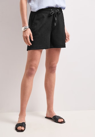 STREET ONE Loosefit Shorts in Schwarz: Vorderseite