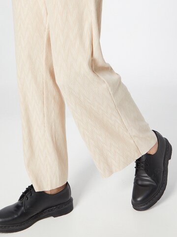 Loosefit Pantaloni 'Janett' di ABOUT YOU in beige