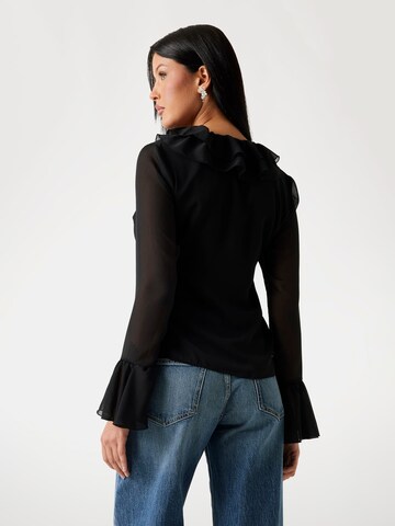 GUESS Bluse in Schwarz