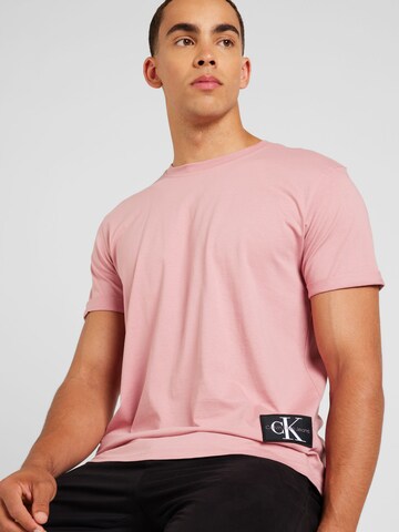 Calvin Klein Jeans T-Shirt in Pink