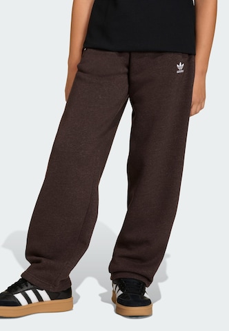 ADIDAS ORIGINALS Loosefit Hose in Braun: Vorderseite