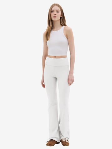 No Matter What Broek in Wit: voorkant