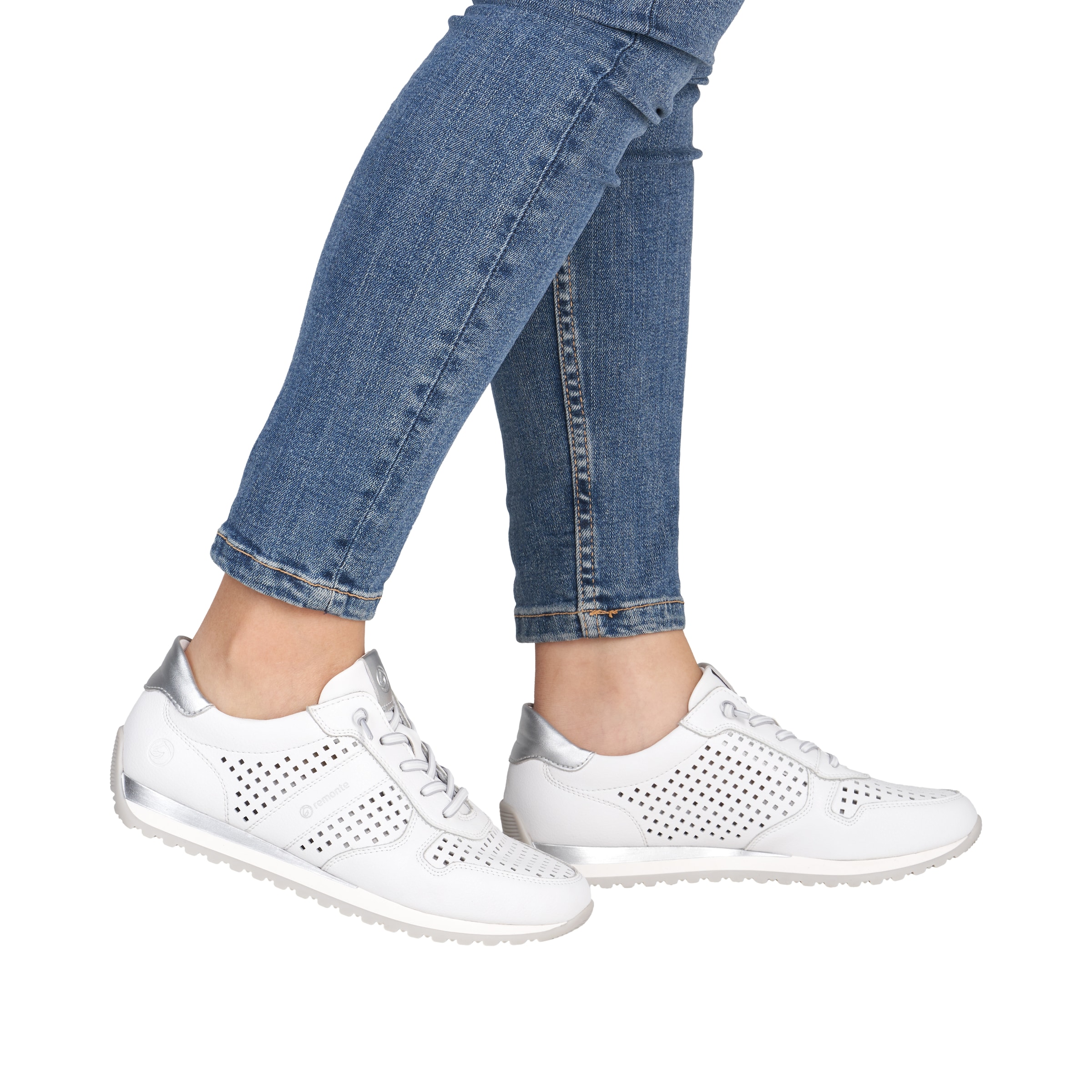 REMONTE Platform trainers in White