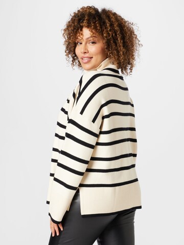 Vero Moda Curve Sweater 'Saba' in White