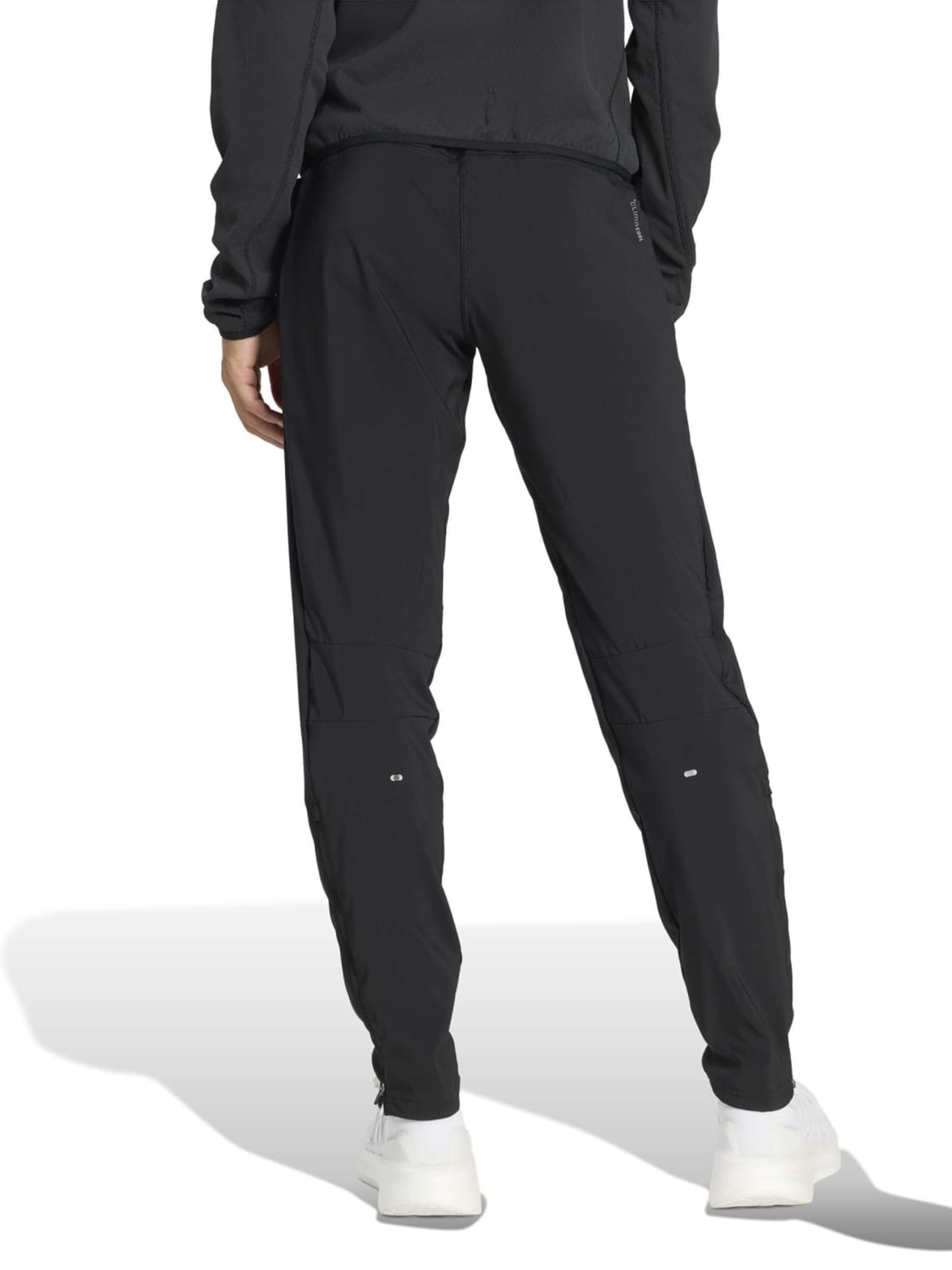 Tapered Pantaloni sport 'Adi365 Astro' de la ADIDAS PERFORMANCE pe negru