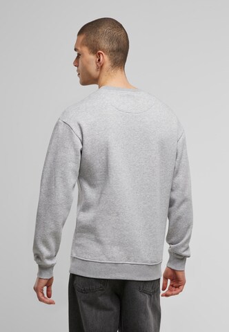 Forvert Sweatshirt 'Crewn. Carlsbad' in Grau
