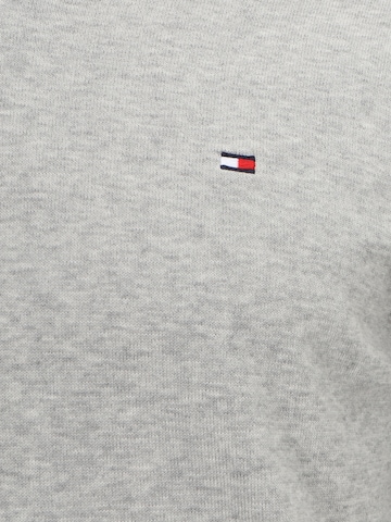 TOMMY HILFIGER Pullover in Grau