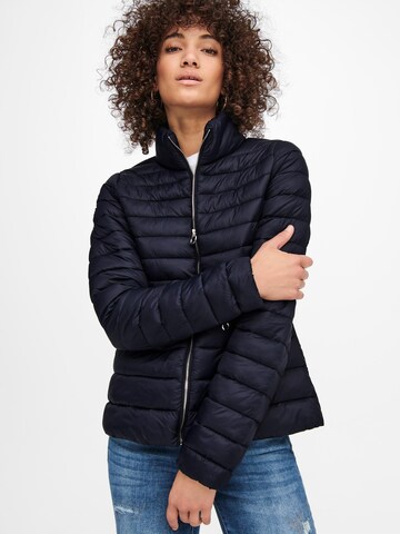 Veste mi-saison 'Madeline' ONLY en bleu