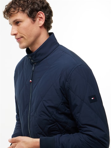 Veste mi-saison TOMMY HILFIGER en bleu