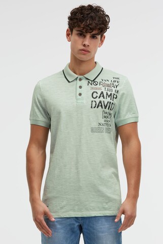 CAMP DAVID Shirt in Green: front