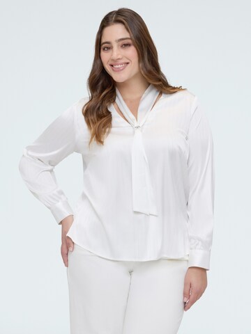 Fiorella Rubino Blouse in Wit: voorkant