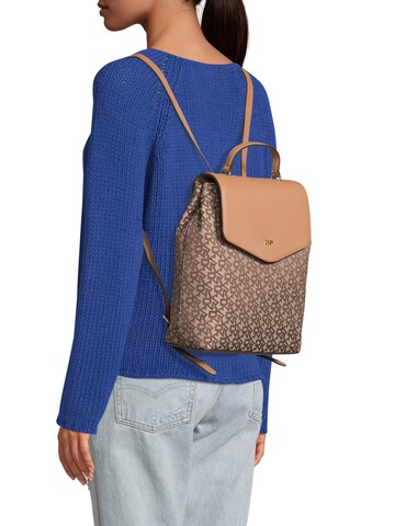 Rucsac 'FRANKIE' de la DKNY pe bej