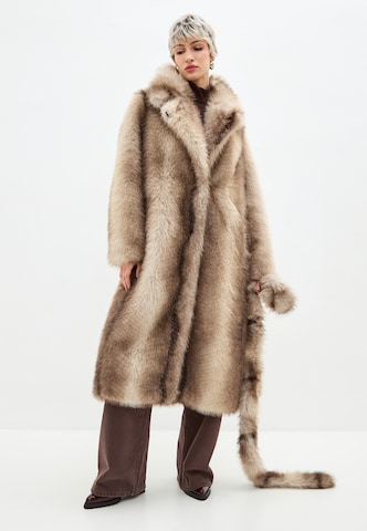 CESARE GASPARI Winter coat in Brown