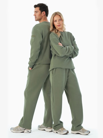 Organication Loose fit Pants in Green