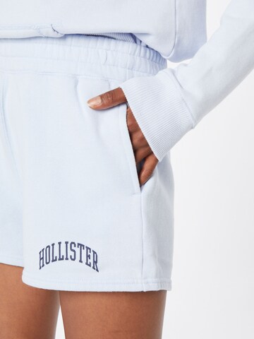 HOLLISTER Loosefit Housut värissä sininen