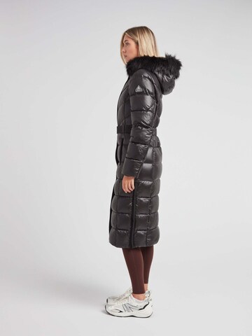 JACK1T Outdoorjas ' Diamond Belt Extra Long Puffer Coat ' in Zwart