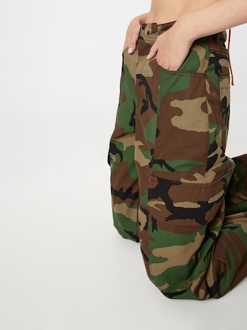 regular Pantaloni cargo di Nasty Gal in verde