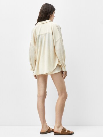 Pull&Bear Regular Shorts in Beige